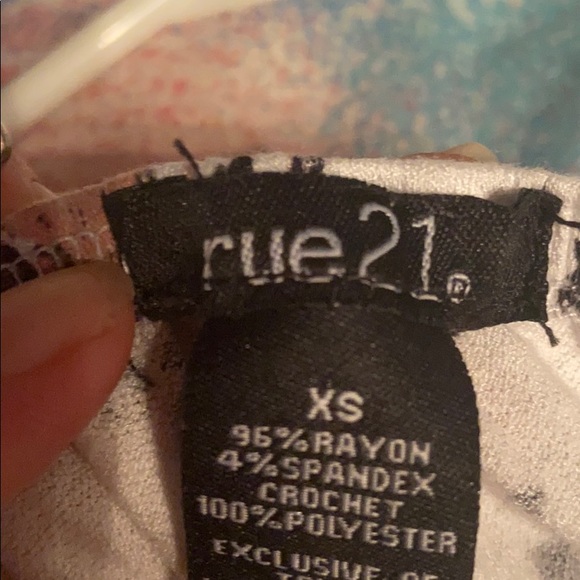 Rue 21 Off the shoulder top - Picture 3 of 3